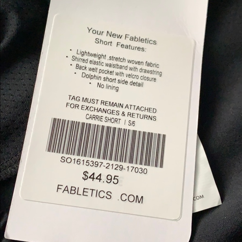 New Fabletics Short - Picture 6 of 7